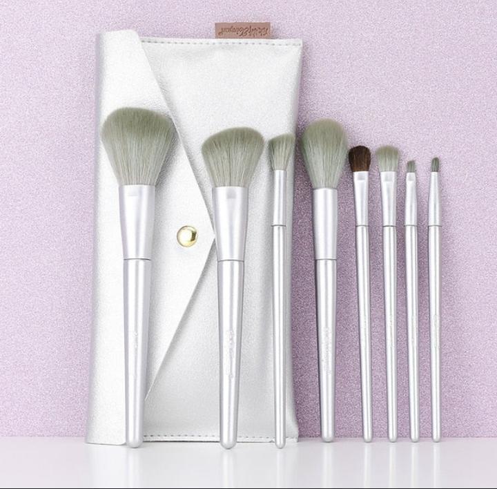 2 In 1 Reusable Makeup Brushes Set for Blending and Contouring